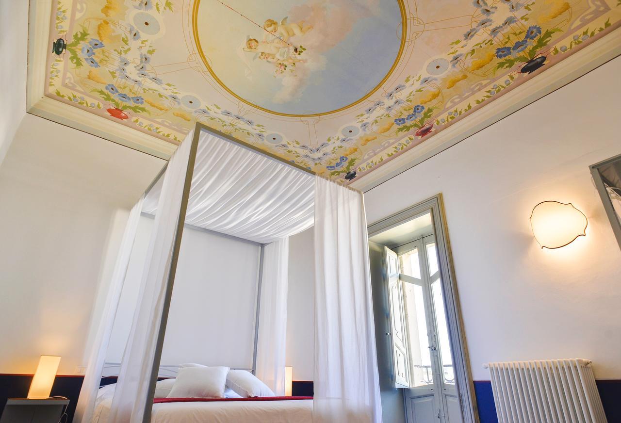 Letterario Couette-café 3*